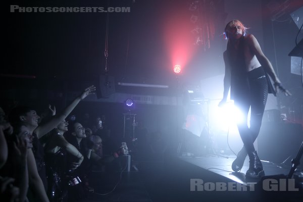 IAMX - 2022-06-10 - PARIS - Petit Bain - 